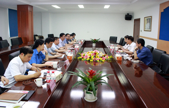 省統(tǒng)計局黨組成員、省地方統(tǒng)計調(diào)查局局長王當(dāng)齡來上上電纜調(diào)研