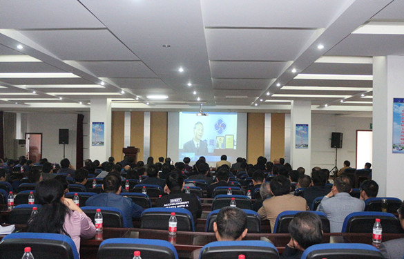 溧陽市教育局機關(guān)干部攜全市中小學校長一行來上上電纜參觀考察