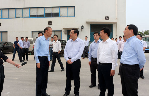 常州市市長費(fèi)高云一行來上上電纜督查西廠區(qū)三期工程建設(shè)