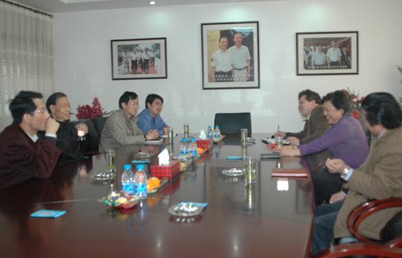 上海電纜研究所、電纜行業(yè)協(xié)會(huì)專家、領(lǐng)導(dǎo)來(lái)上上集團(tuán)參觀考察