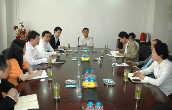 中國銀行總行領(lǐng)導(dǎo)來江蘇上上電纜集團調(diào)研