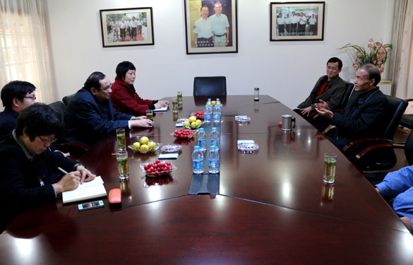 中國(guó)工商銀行常州分行行長(zhǎng)張彬一行來上上集團(tuán)走訪