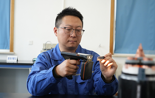 1753692796790811Jhbz.jpg 個(gè)人照.jpg